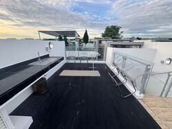 Sunrise Avenue (D28), Terrace #485427531